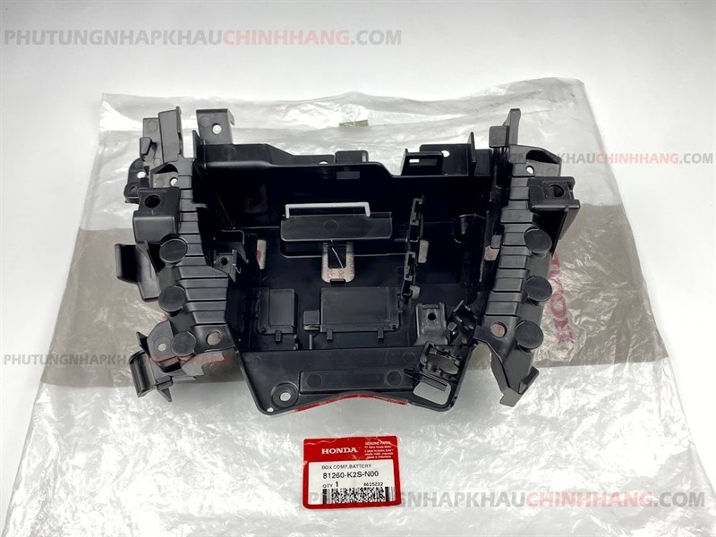 Hộp bình ắc quy Vario 160 81260K2SN00